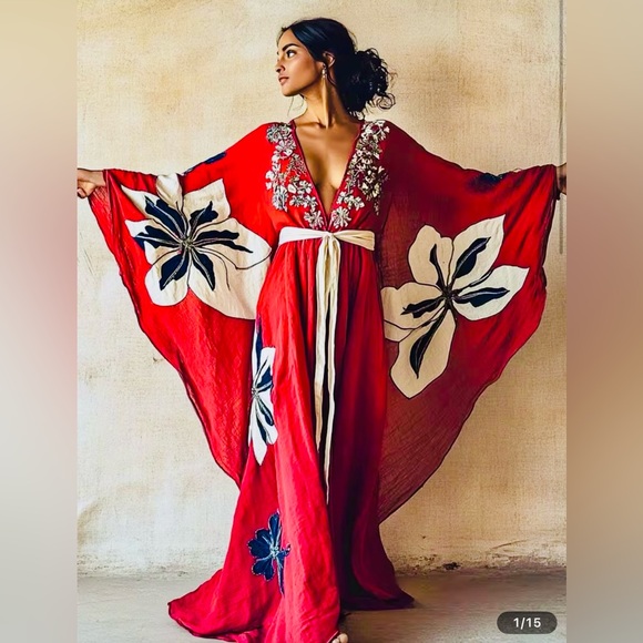 unknown Other - Gorgeous Red Floral Kimono / Robe (Fits XL Size 16) Spa Beauty Bundle